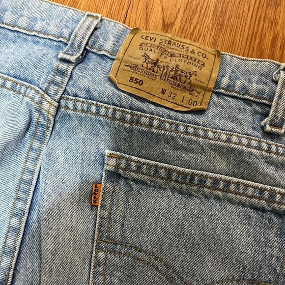 Levi’s 550 Light Wash Denim Orange Tab Vintage 90s Shorts - Picture 3 of 3